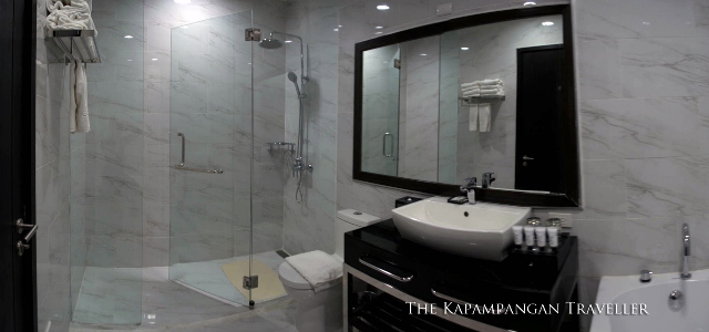 Le Charme Suites Subic Hotel (18)