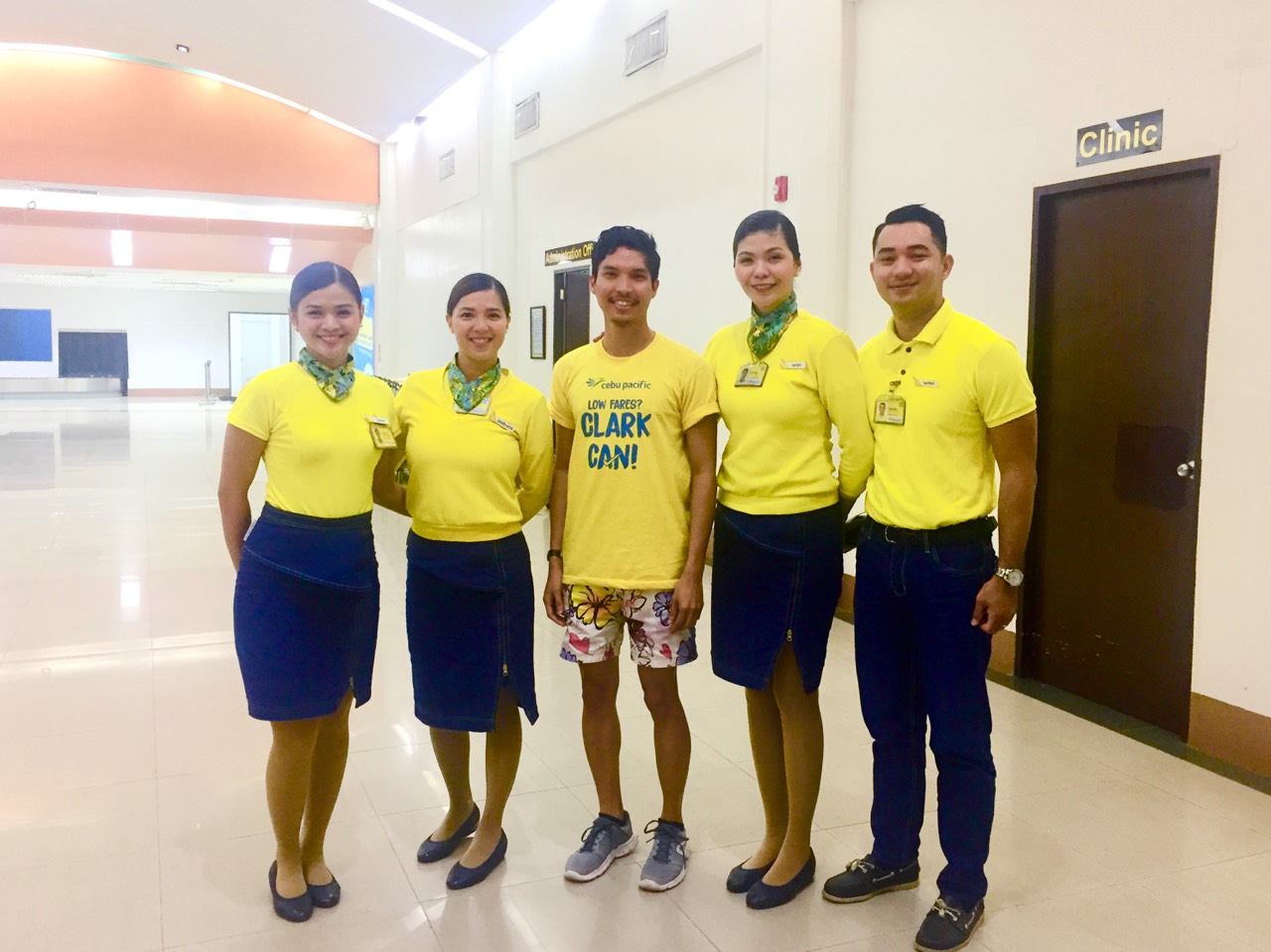 cebu pacific cabin crew in clark international airport.jpg