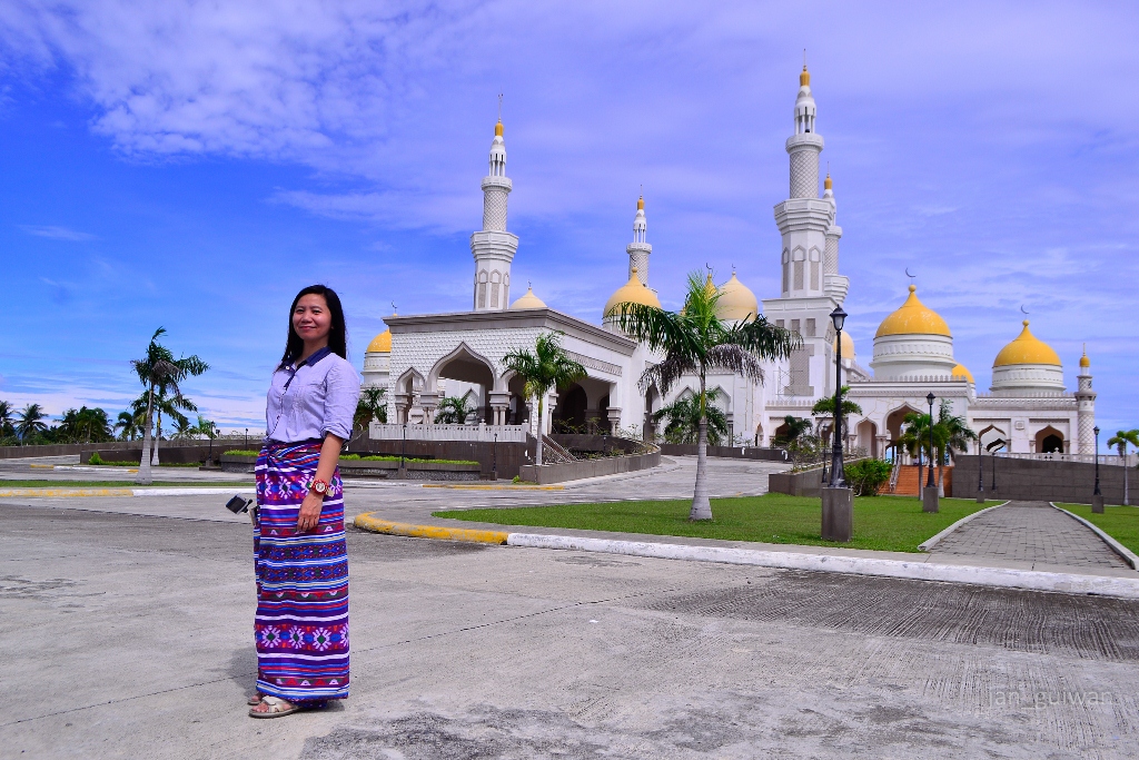 Sultan Haji Hassanal Bolkiah Mosque.jpg