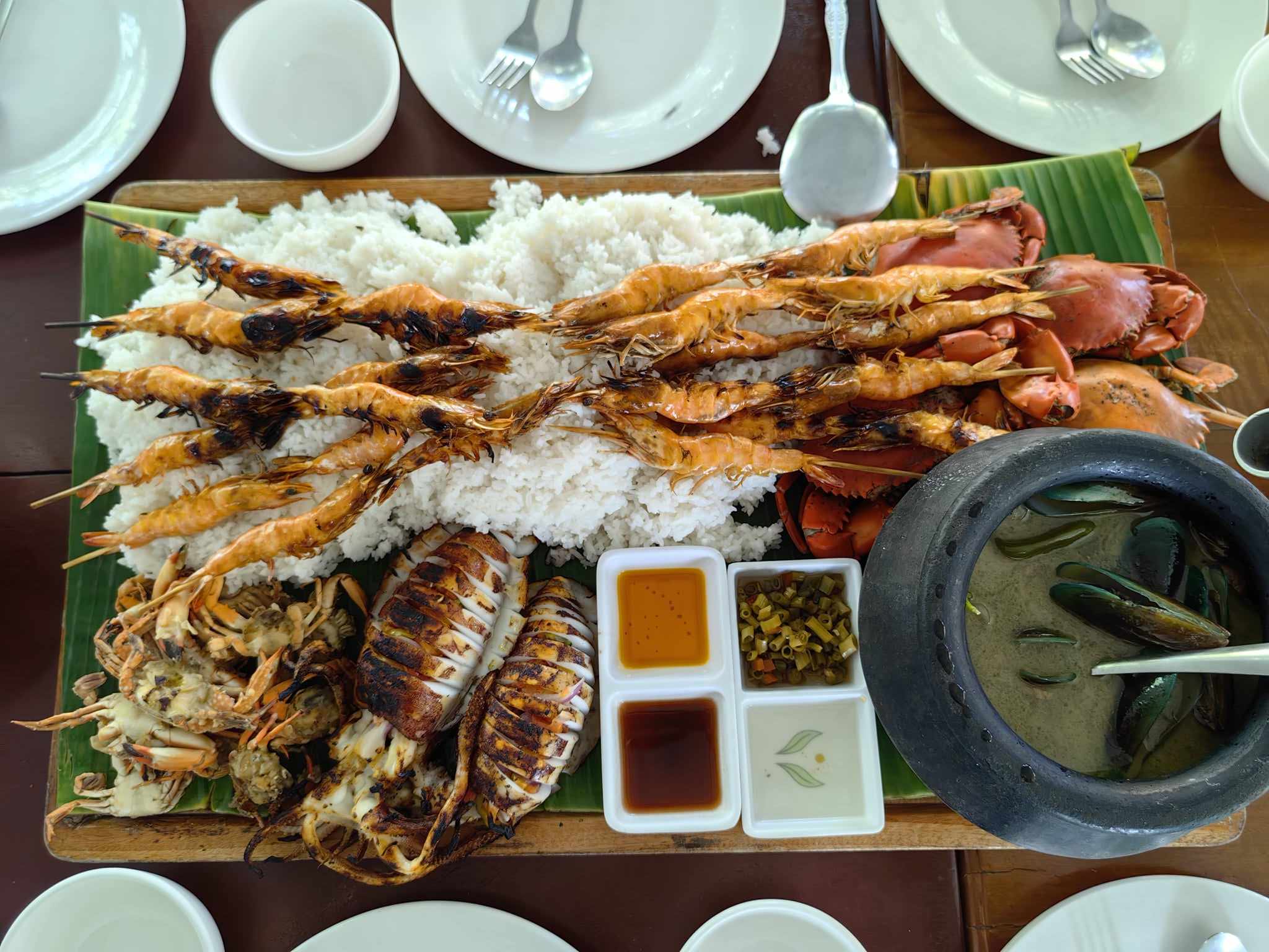 BANGIHAN NI KUYA: Seafood Grill Restaurant in Candelaria, Quezon ...